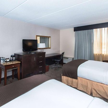 Wyndham Columbus Hotel Worthington Exterior photo